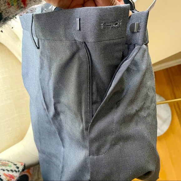 \\ Banana Republic| Non- Iron Stretch Dress Pant - Picture 4 of 5